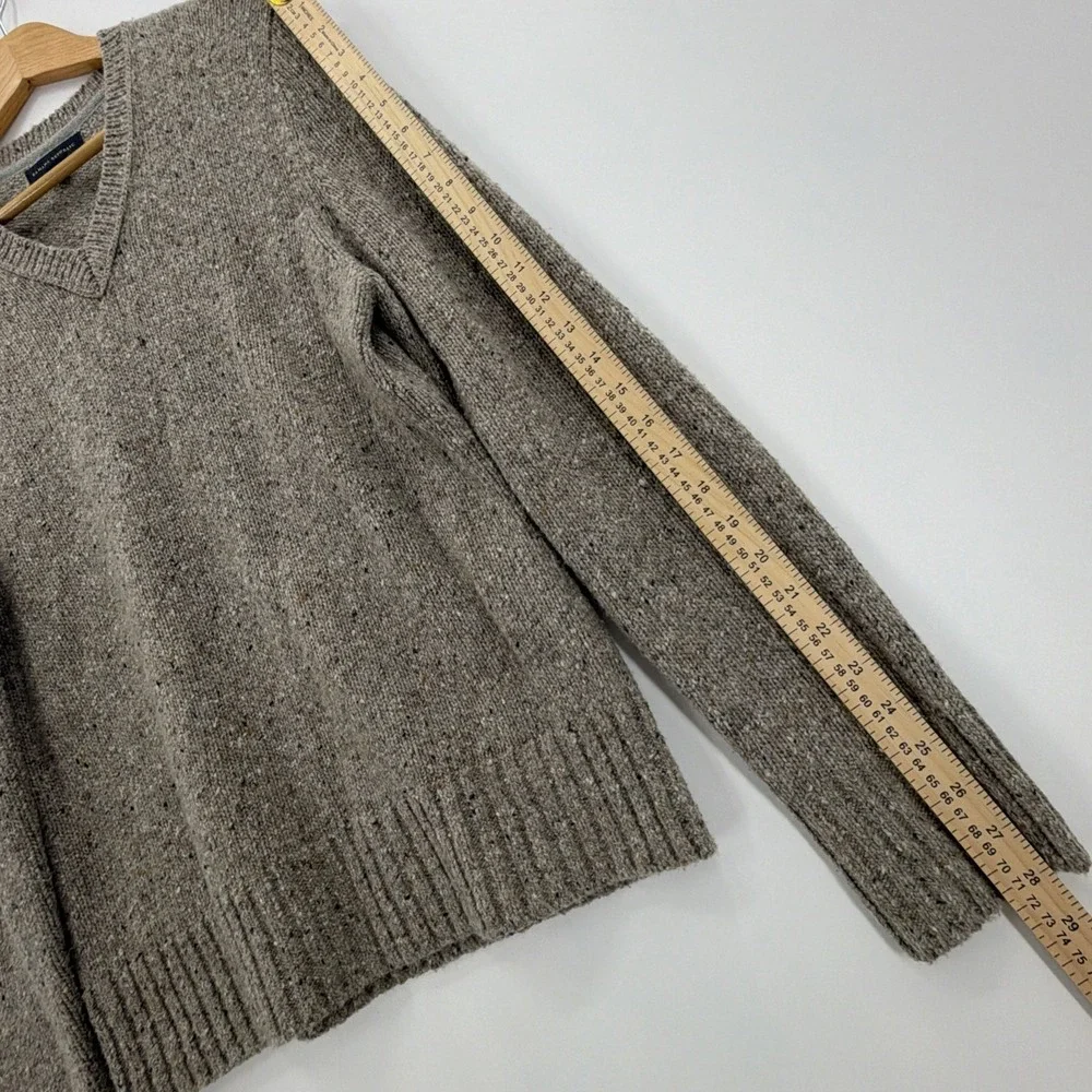 Banana Republic Men's Medium‎ Lambs Wool V-Neck Sweater Oatmeal Tweed Style Code